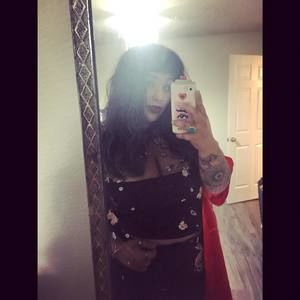 Meet your Posher, Elle